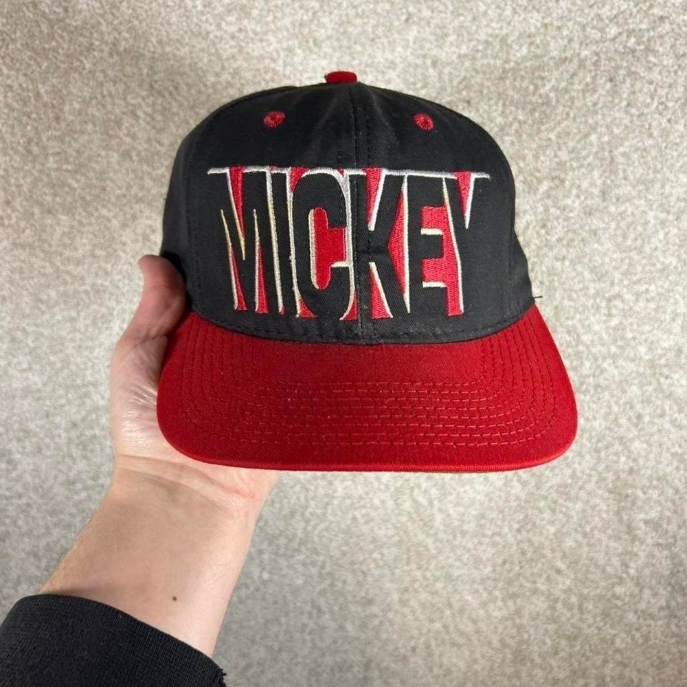Vintage 90s Disney Mickey Mouse black and red spell out SnapBack back cap